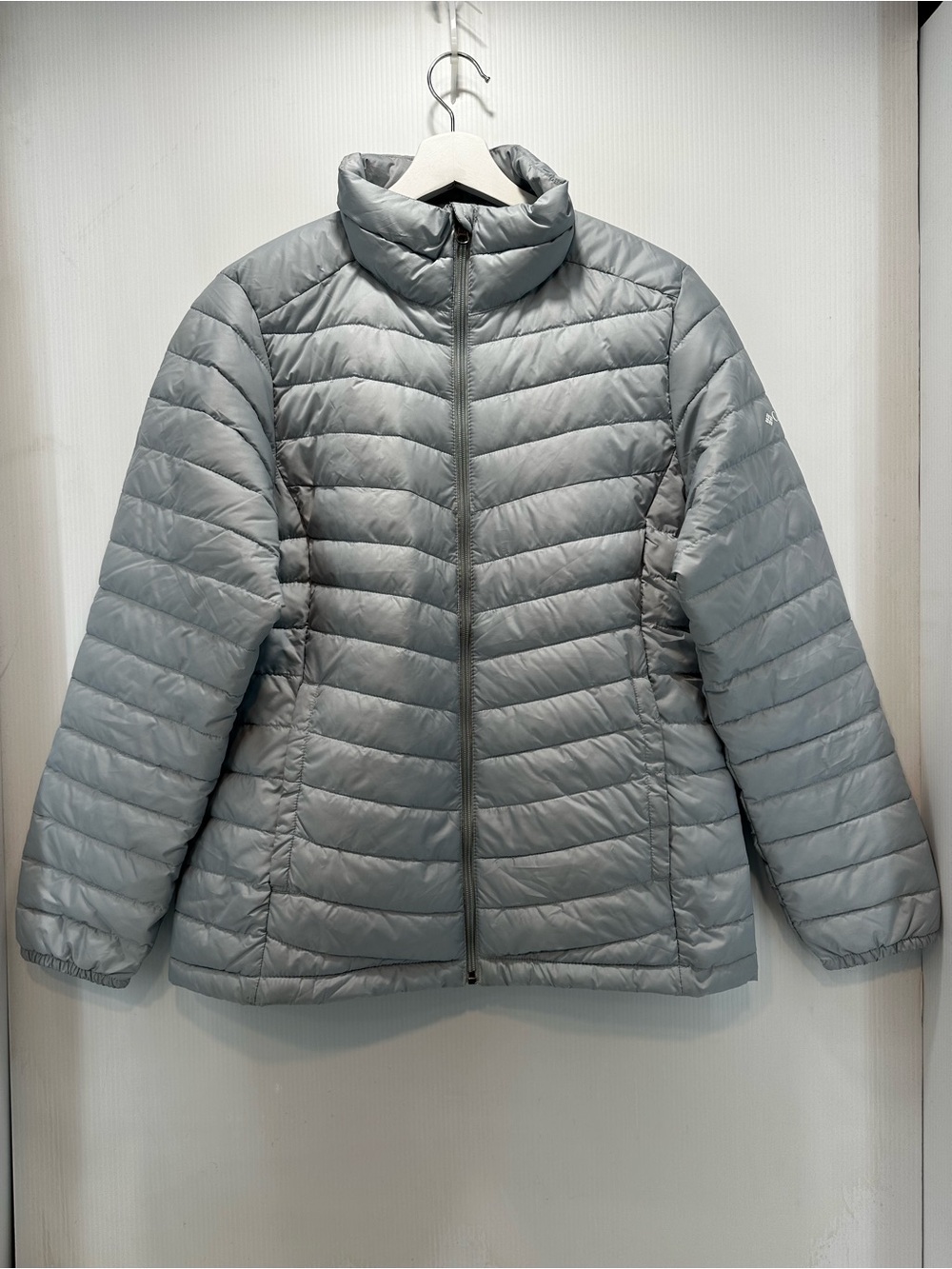 Columbia Women's M Chestnut Clearing Water-Resistant Insulated Puffer Light/wt